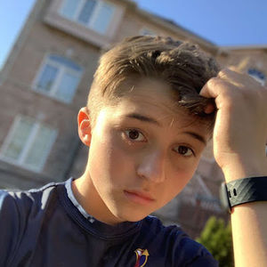 Meet your Posher, Taylor